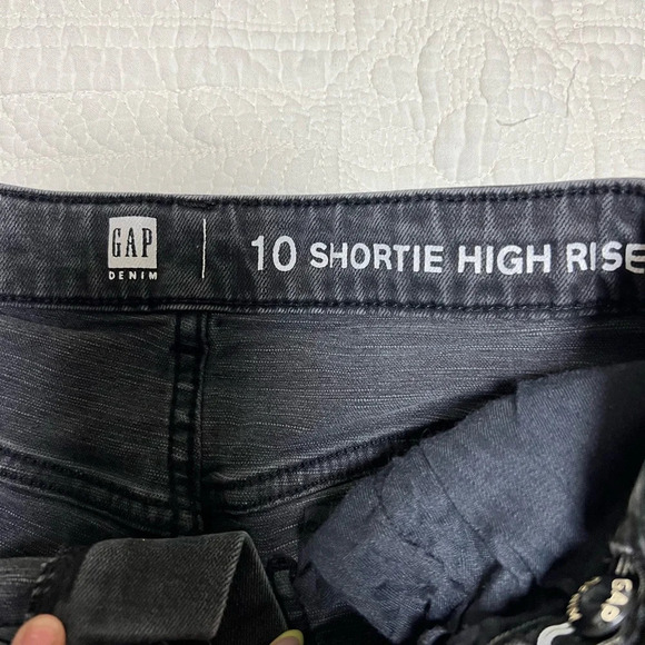 GAP KIDS DENIM SHORTS Size10 - Picture 4 of 4
